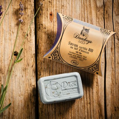 Jabón de Leche de Burra con Flor de Lavanda y Espelta - Donkeys & Co - 100 g - Imagen 2